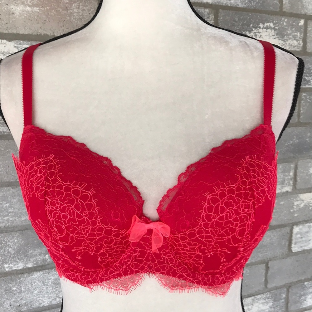 Victoria’s Secret Dream Angels Lined Demi bra size 36D